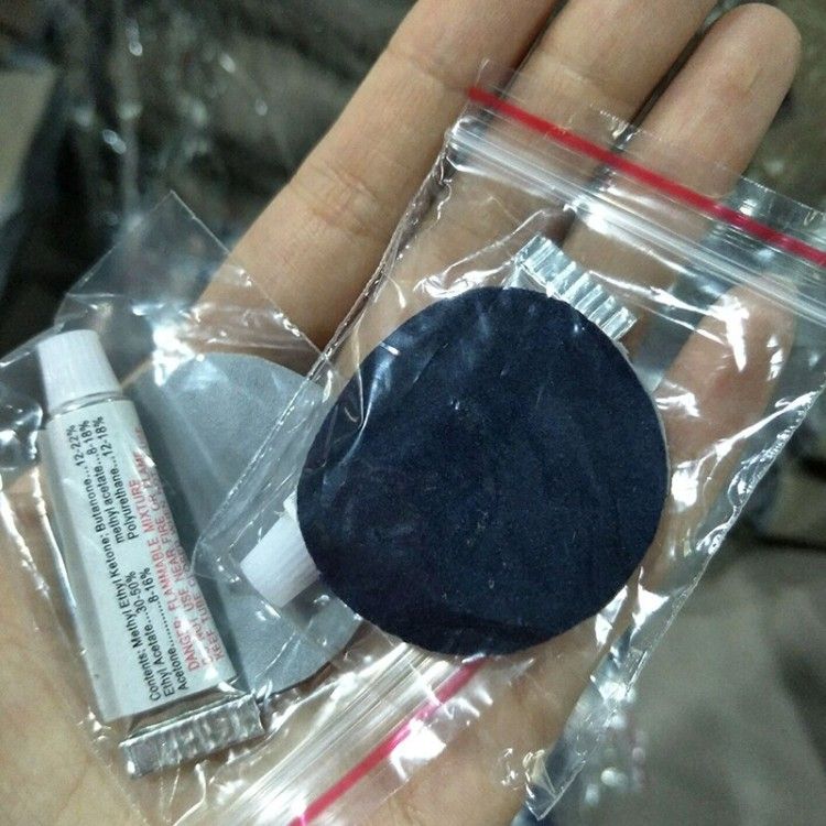 Набор для ремонта изделий из ПВХ, лодок, матрасов, игрушек и прочих изделий / Клей ПВХ