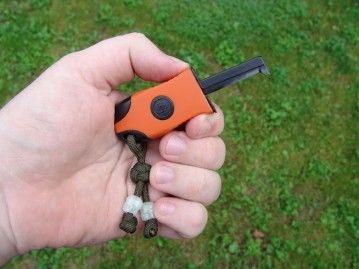 Огниво Ultimate Survival Technologies Sparkie Fire Starter, orange оранжевый