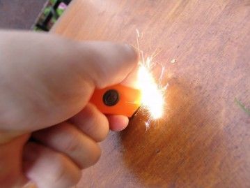 Огниво Ultimate Survival Technologies Sparkie Fire Starter, orange оранжевый
