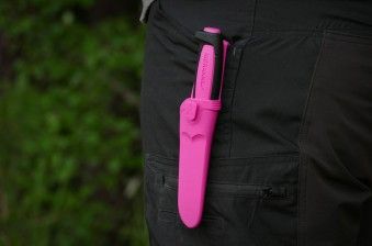 Нож Morakniv Basic 511 Pink sealed