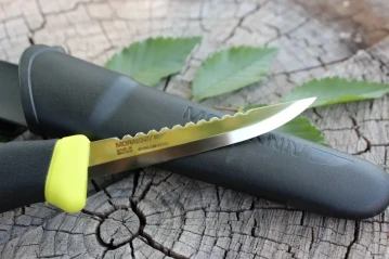 Нож рыбака Morakniv Fishing Comfort Scaler 098