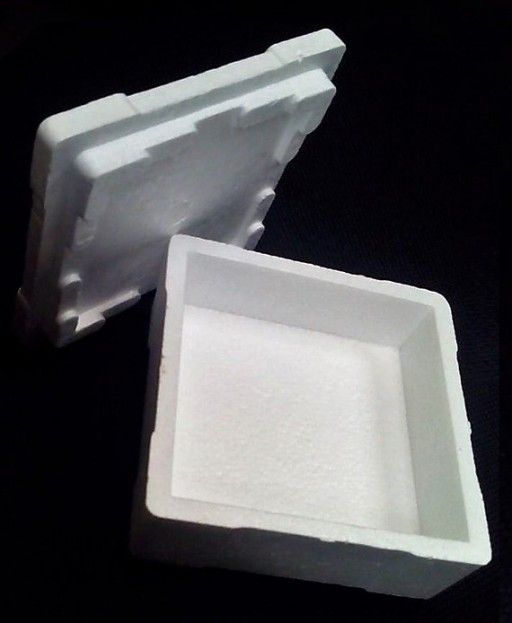 Контейнер для наживки 100*100*40 мм